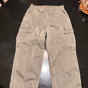 American Eagle super stretch cargo pants Size 8 NWT